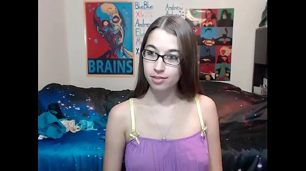 شاهد cute alexxxcoal flashing boobs on live webcam أنبوب الطاقة