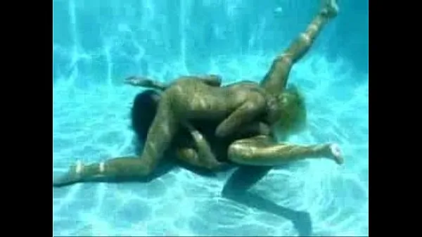 Se Exposure - Lesbian underwater sex energy Tube