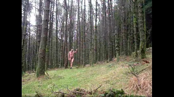 Bekijk Public woods in panties and getting naked Energy Tube