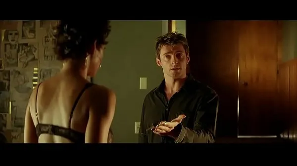 观看Halle Berry - Sexy scene in 'Swordfish' HD 1080p能量管