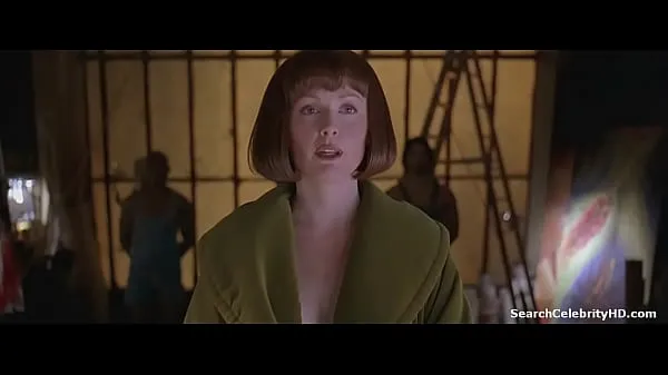دیکھیں Julianne Moore in The Big Lebowski 1998 انرجی ٹیوب