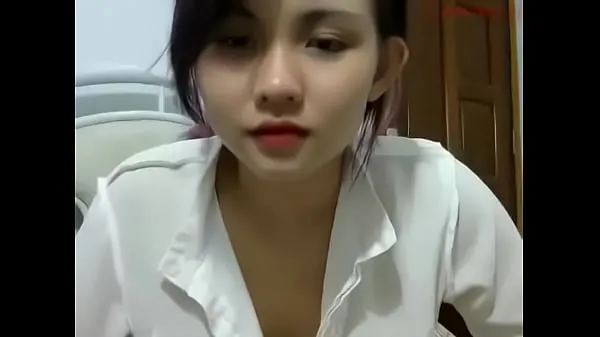 Watch Vietnamese girl looking for part 1 energy Tube
