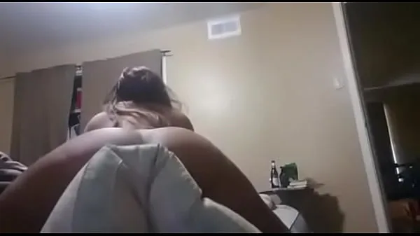 Watch Showing her ass as she masturbates energy Tube