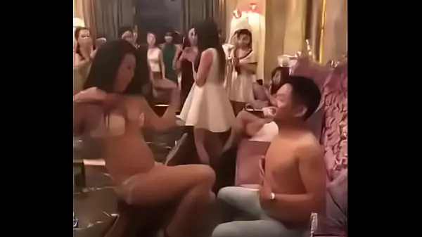 Tonton Sexy girl in Karaoke in Cambodia Tabung energi