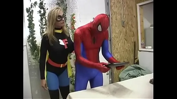 Titta på Spiderman and Flygirl energy Tube