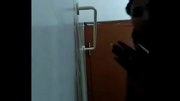 دیکھیں My new bathroom video - 3 انرجی ٹیوب