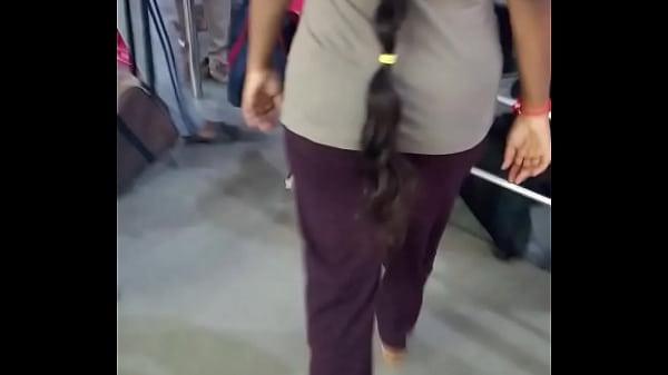 Watch Thick booty in track pants energy Tube