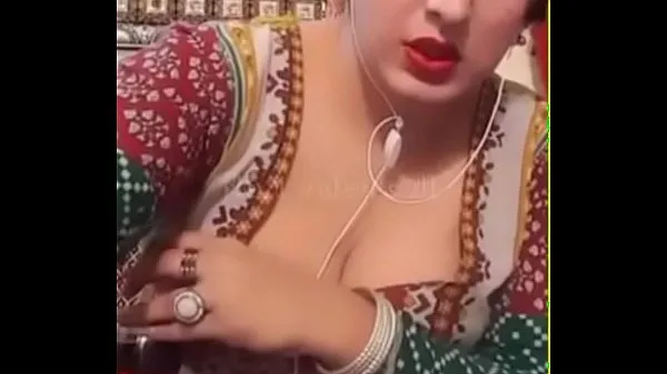 شاهد beautiful pak aunty video chat أنبوب الطاقة