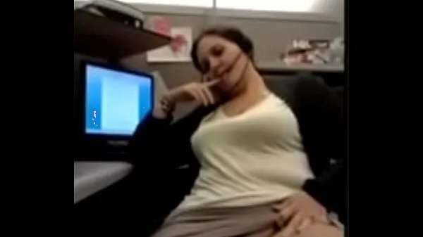 Se Milf On The Phone Playin With Her Pussy At Work energy Tube