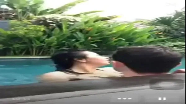 Tonton Indonesian fuck in pool during live Energy Tube