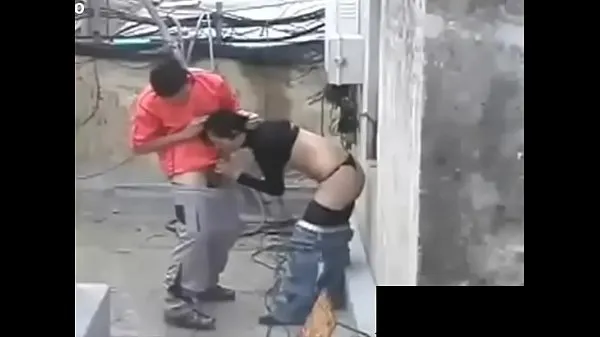 ดู Algerian whore fucks with its owner on the roof หลอดพลังงาน