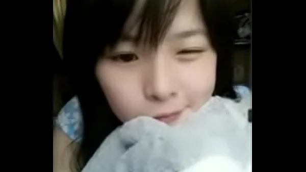 Bekijk Cute chinese teen dancing on webcam Energy Tube