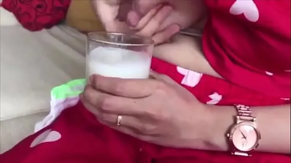 Watch Vietnamese cleaning lady's special breakfast energy Tube