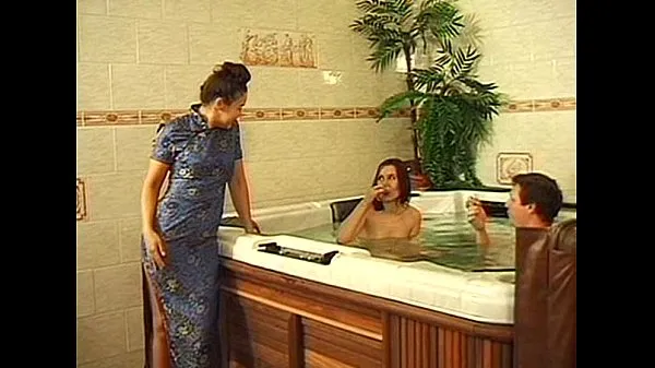 شاهد pootje baden (playing in bathtub أنبوب الطاقة