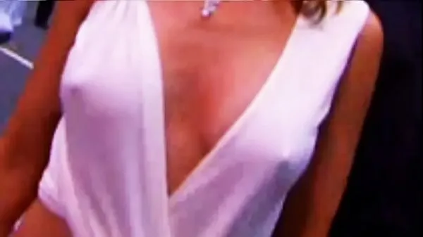 Tonton Kylie Minogue See-Thru Nipples - MTV Awards 2002 Energy Tube