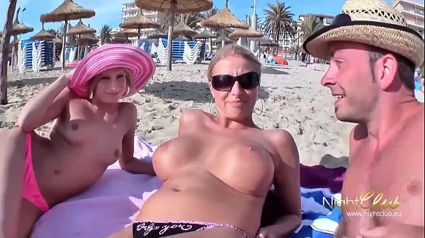 ดู German sex vacationer fucks everything in front of the camera หลอดพลังงาน