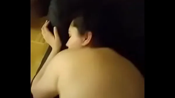 Sledujte Indian aunty fucked in doggy style with loud screaming energy Tube