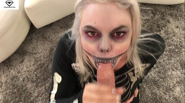 Oglejte si Big Breasted Alice Frost Halloween Skeleton Blowjob & Titty Fucking Energy Tube