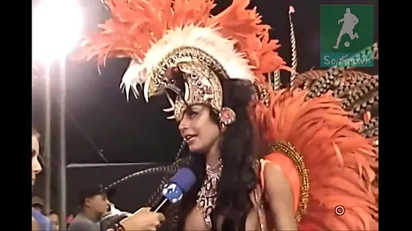 Tonton Lorena bueri gostosa no carnaval Tabung energi