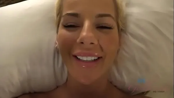 Titta på Fucking a real pornstar and filming it (real) POV - Bella Rose energy Tube