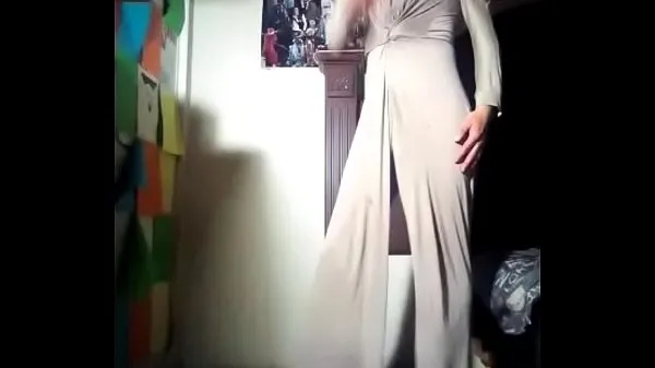 Se SEXY TV WHORE IN HIGH HEELS AND BEIGE PALAZZO energy Tube