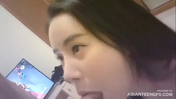 Regardez Petite amie chinoise aux petits seins en tenue sexy se fait baiserTube énergétique
