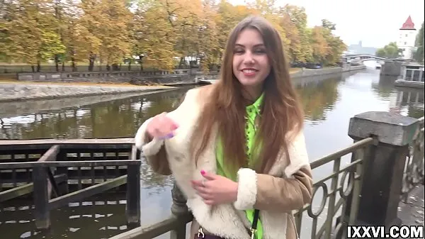 دیکھیں Pickup of a young Ukrainian girl and her quality blowjob. Elle Rose with Vira Gold انرجی ٹیوب