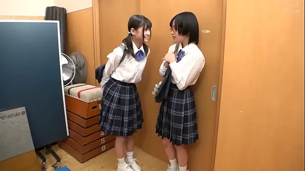 Παρακολουθήστε το Tiny Young Japanese Lesbian Strap-on Fucked & Manhandled By Class Mate Energy Tube