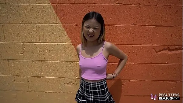 شاهد Real Teens - Hot Asian Teen Lulu Chu Fucked During Porn Casting أنبوب الطاقة