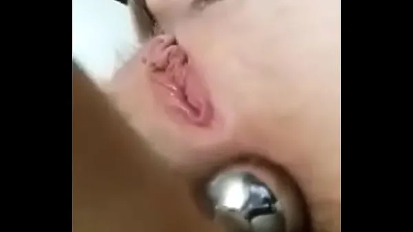 Sledujte Double Penitration With Anal. AmateurWife Roxy fucker her ass and pussy with toys energy Tube