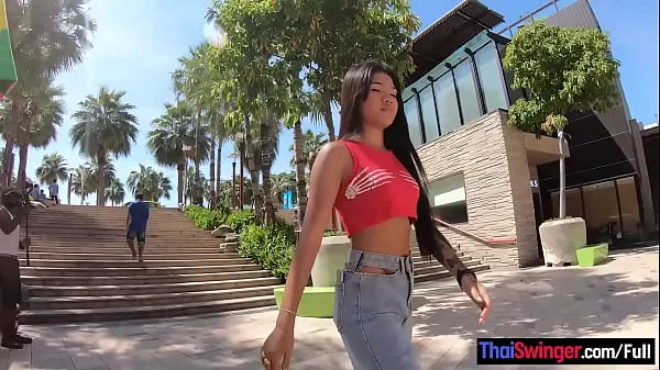 Amateur Thai teen with her 2 week boyfriend out and about before the sex 에너지 튜브 시청하기
