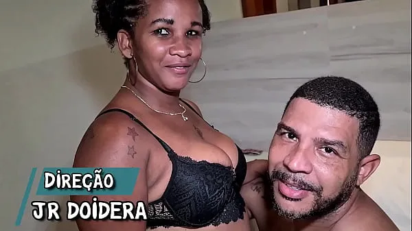 Παρακολουθήστε το Brazilian Milf black girl doing porn for the first time made anal sex, double pussy and double penetration on this interracial threesome - Trailler - Full Video on Xvideos RED Energy Tube