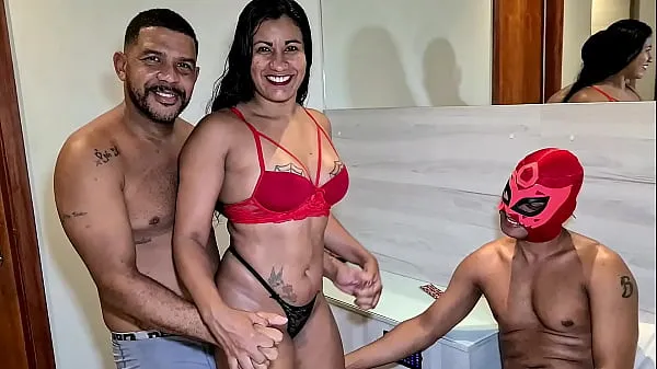 Παρακολουθήστε το Brazilian slut doing lot of anal sex with black cocks for Jr Doidera to film Energy Tube