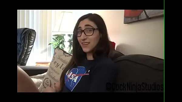 Sledujte Nerdy Little Step Sister Blackmailed Into Sex For Trip To Spacecamp Preview - Addy Shepherd energy Tube
