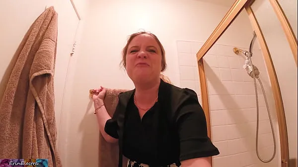 Titta på Stepmom fucks stepson in the bathroom after church energy Tube