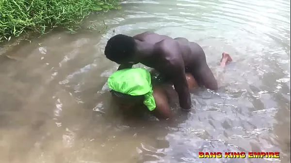 Xem BANG KING EMPIRE - Fucked An African Water Goddess For Money Ritual And He Can't Removed His Dick ống năng lượng