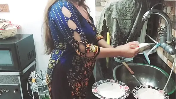 شاهد Indian Village Maid Fucked in Kitchen Owner Took Advantage When She Working Alone in Kitchen أنبوب الطاقة