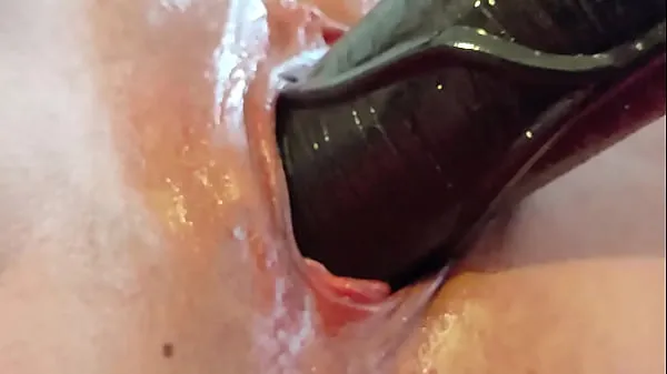 Close-up Big Cock Dildo 에너지 튜브 시청하기