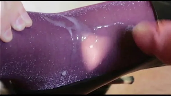 Tonton Nylon cumshot on lurex purple pantyhose feet Tabung energi