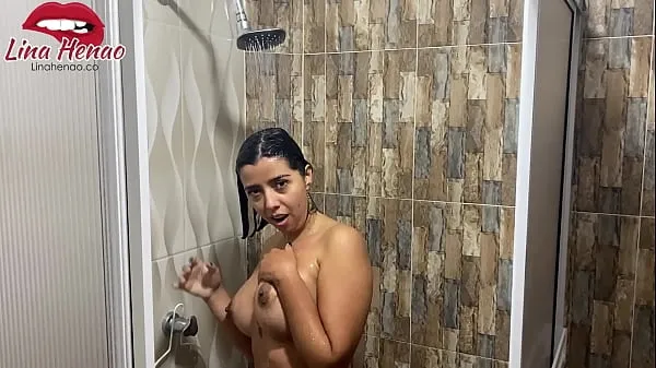 Tonton My stepmother catches me spying on her while she bathes and fucks me very hard until I fill her pussy with milk Tabung energi