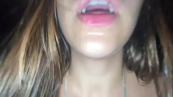 Nézze meg az Perfect little bitch moaning a lot and asking for other dicks Energy Tube-t