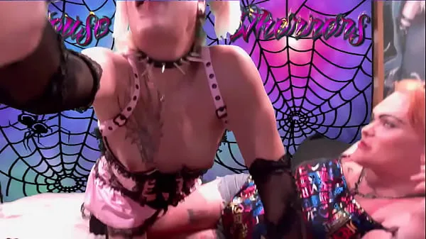 House of Whorrors Trans Kink in Pink Trailer Enerji Tüpünü izleyin
