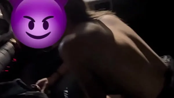 Bekijk Kitten dances in the car and at the club and makes a cuckold husband while sleeping! in a motel with a pool Energy Tube