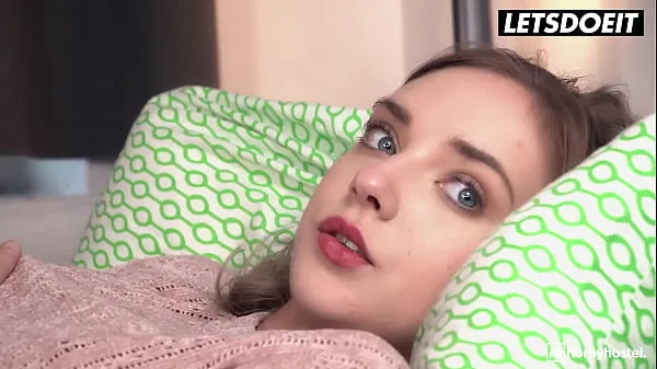 Se FREE FULL VIDEO - Skinny Girl (Oxana Chic) Gets Horny And Seduces Big Cock Stranger - HORNY HOSTEL energy Tube