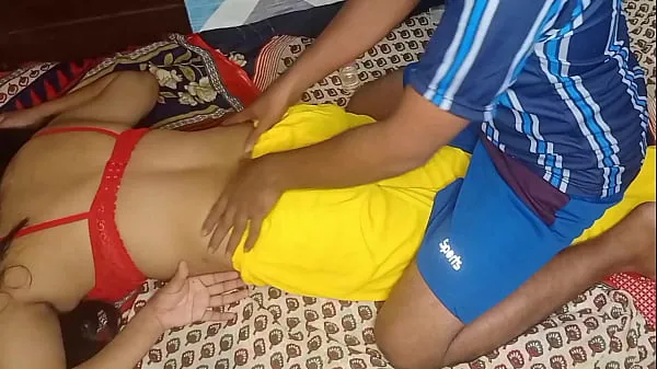 Bekijk Young Boy Fucked His Friend's step Mother After Massage! Full HD video in clear Hindi voice Energy Tube