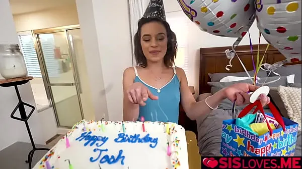 Oglejte si Joshua Lewis celebrates birthday with Aria Valencia's delicious pussy Energy Tube
