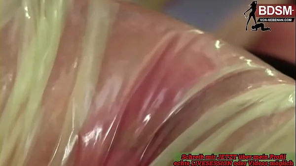 Oglejte si German blonde dominant milf loves fetish sex in plastic Energy Tube