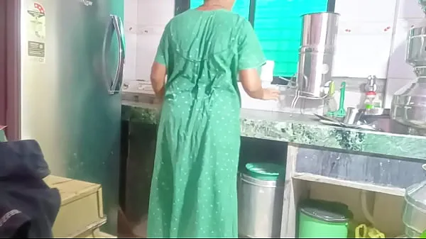 شاهد Indian hot wife morning sex with husband in kitchen very hard Hindi audio أنبوب الطاقة
