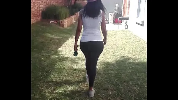 Guarda Sexy AnalEbony milf taking a walk tubo energetico