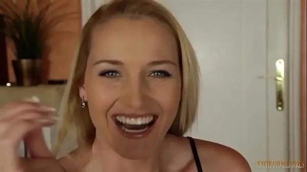 Oglejte si step Mother discovers that her son has been seeing her naked, subtitled in Spanish, full video here Energy Tube
